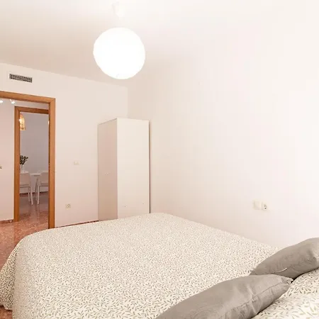 Global Properties, De 3 En Apartment