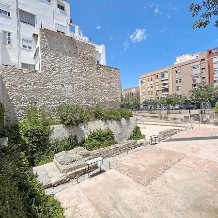 Global Properties, De 3 En Apartment *